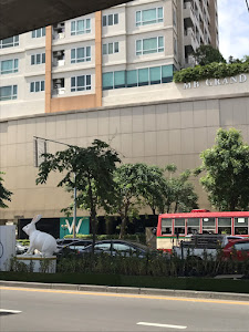 WE Clinic by หมอดา หมอแซม เสริมจมูก เสริมคาง ปากกระจับ — exterior