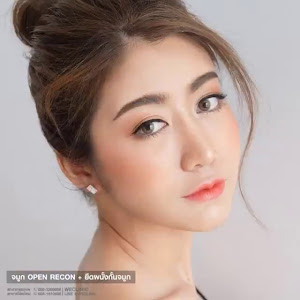 WE Clinic by หมอดา หมอแซม เสริมจมูก เสริมคาง ปากกระจับ — photo 2
