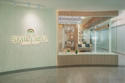 SMILE & CO. dental clinic คลินิกทันตกรรม จัดฟัน รากฟันเทียม