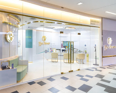 The Clover Clinic สยามสแควร์วัน — exterior
