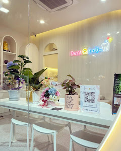 DAH-Dentaholic Dental Clinic (คลินิกทันตกรรมเด๊นท์อะฮอลิค) — photo 3