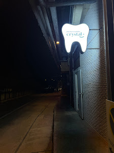 Crystal Dental Clinic (Bangna-LaSalle) คลินิกทันตกรรมคริสตัล (บางนา-ลาซาล) — exterior