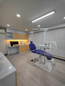 Smile a lot Dental Clinic คลินิกทันตกรรม สไมล์ อะ ลอท — photo 2