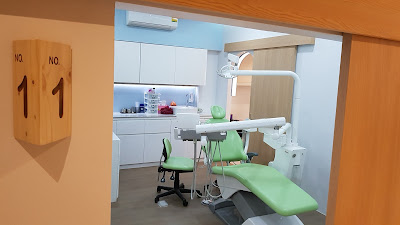 คลินิกทันตกรรมเด็ก จัดฟัน มิสเตอร์โมล่าร์ คลองสี่ (Mr.Molar Dental Clinic) — photo 3
